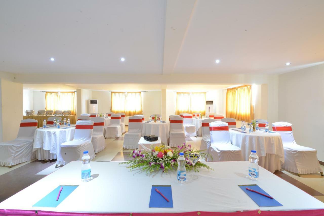 Srm Hotel Tuticorin Ngoại thất bức ảnh